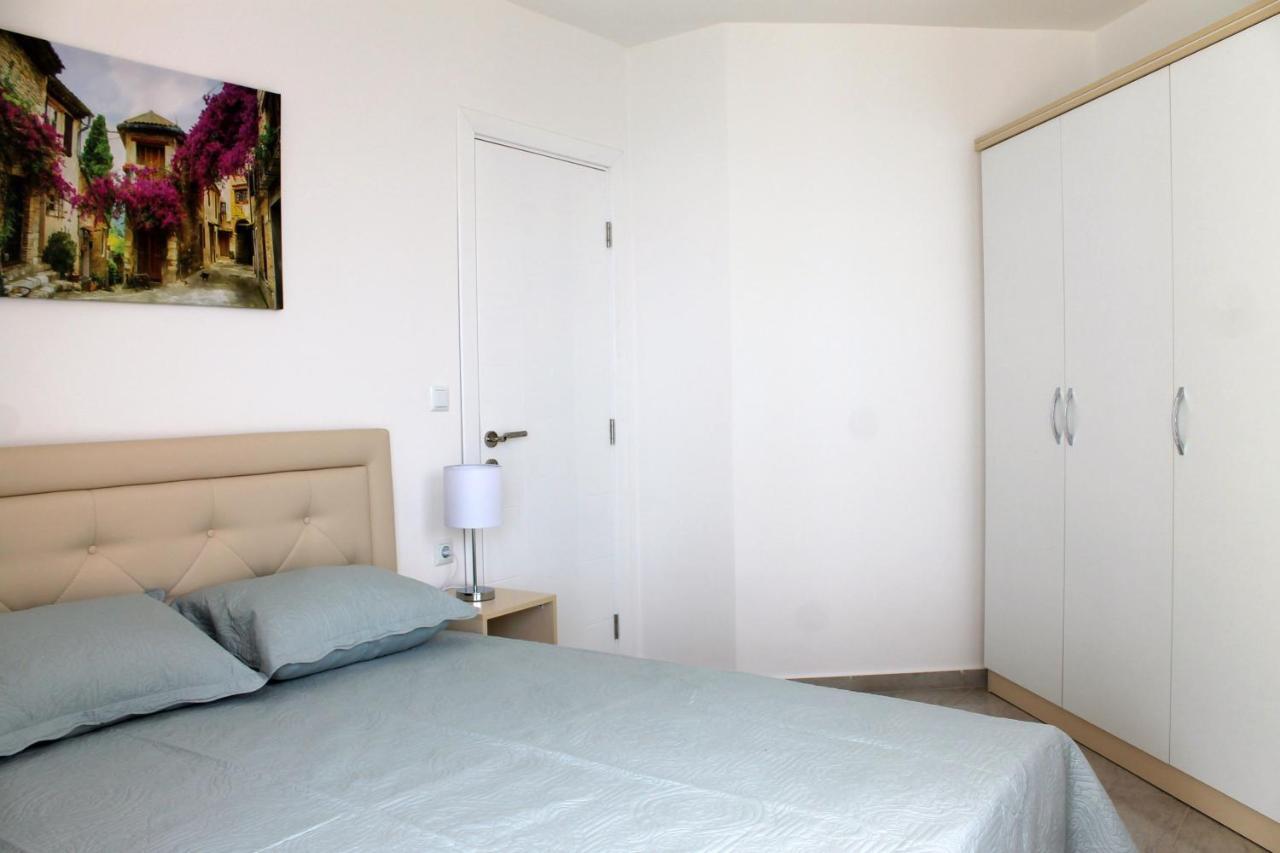 סבטי ולאס Horizon Katrina Apartments - Sea Line & Beach Access מראה חיצוני תמונה