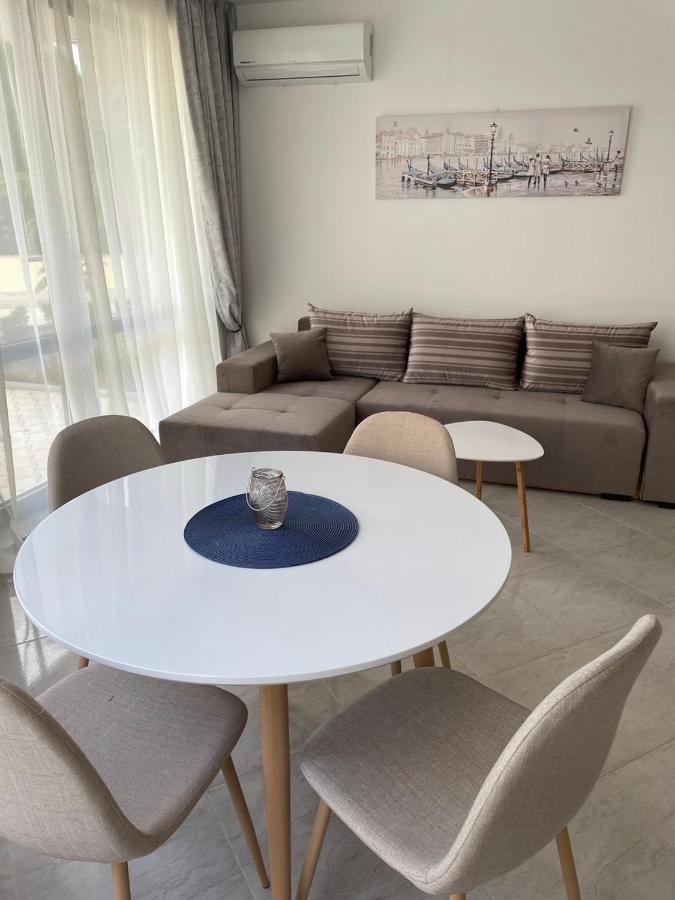סבטי ולאס Horizon Katrina Apartments - Sea Line & Beach Access מראה חיצוני תמונה