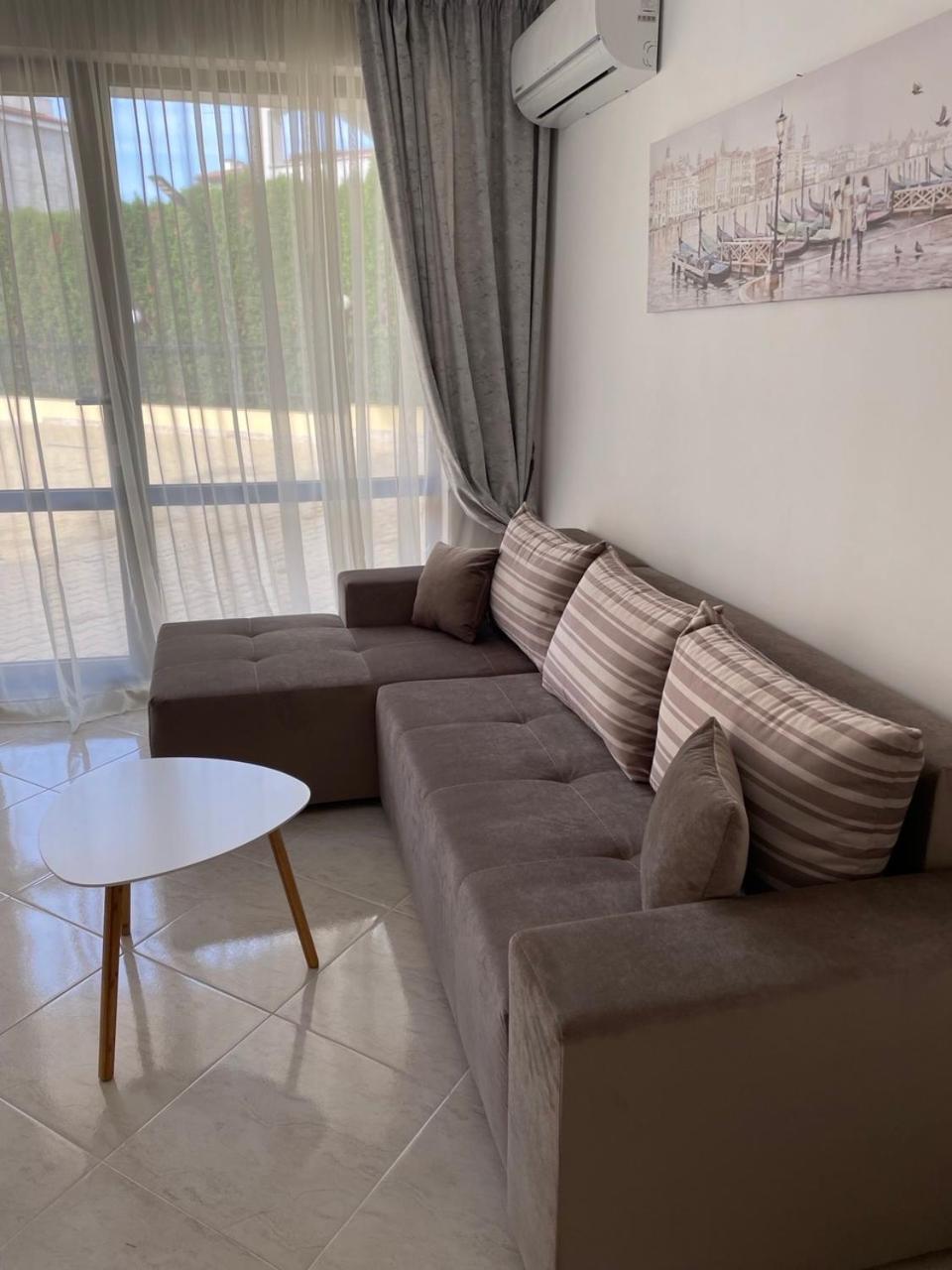 סבטי ולאס Horizon Katrina Apartments - Sea Line & Beach Access מראה חיצוני תמונה