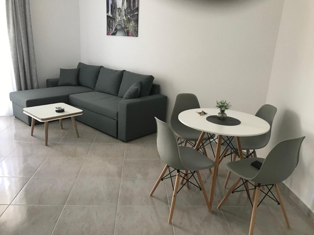 סבטי ולאס Horizon Katrina Apartments - Sea Line & Beach Access מראה חיצוני תמונה