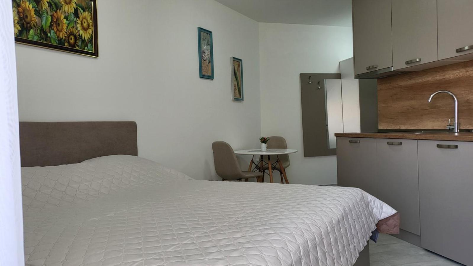 סבטי ולאס Horizon Katrina Apartments - Sea Line & Beach Access מראה חיצוני תמונה